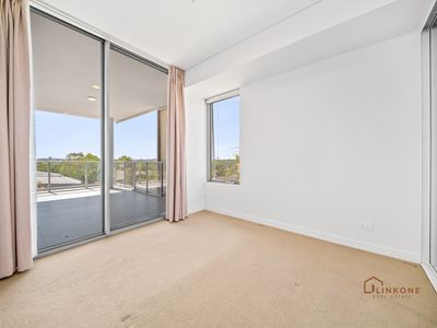 18 / 8 Riversdale Road, Burswood