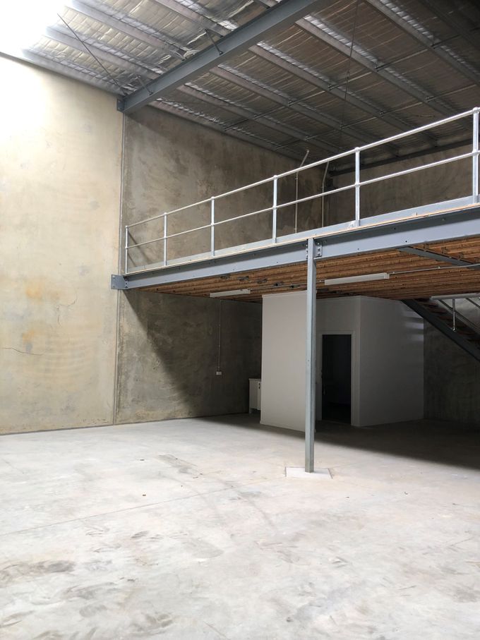 4 / 9 Lenco Crescent, Landsborough