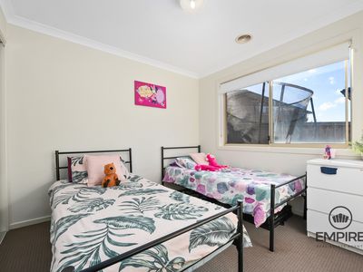 13 Wheelwright Street, Clyde North