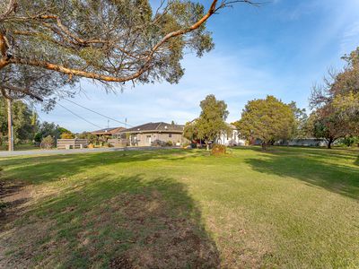 9-11 Clare Avenue, Lockington
