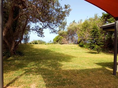 8 Mitchell Parade, Mollymook