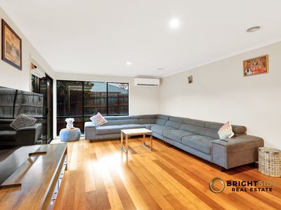 13 Hunt Club Road, Narre Warren South