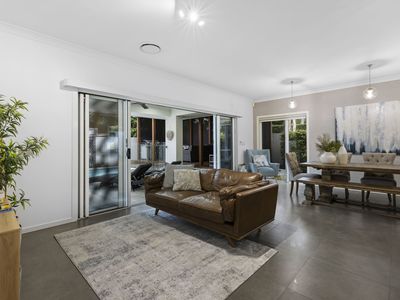 2 Foxwood Circuit, Wakerley