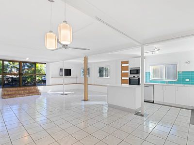 2 / 120 Cypress Street, Torquay