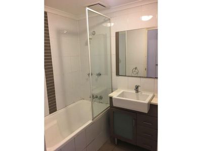 1 / 77 Queen Victoria, Bexley