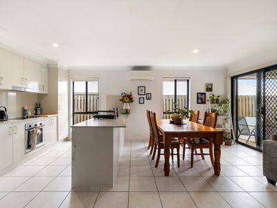 4 McInnes Crescent, Glenvale
