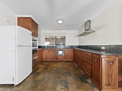 12 Lorraine Court, Pakenham