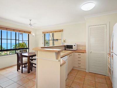 10 / 12 Golden Orchid Drive, Airlie Beach