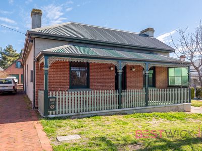218 Rocket Street, Bathurst