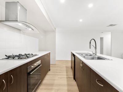 34 Kalanchoe Approach, Seville Grove