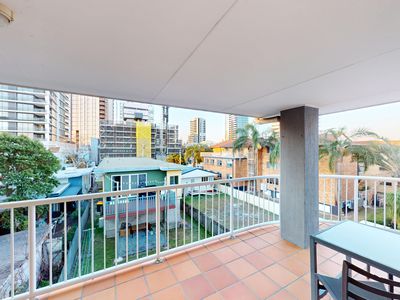 5 / 39-41 Sunbrite Avenue, Mermaid Beach