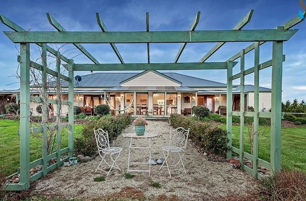 14 The Dress Circle, Oaklands Junction