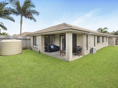 8 Undarra Street, Pimpama