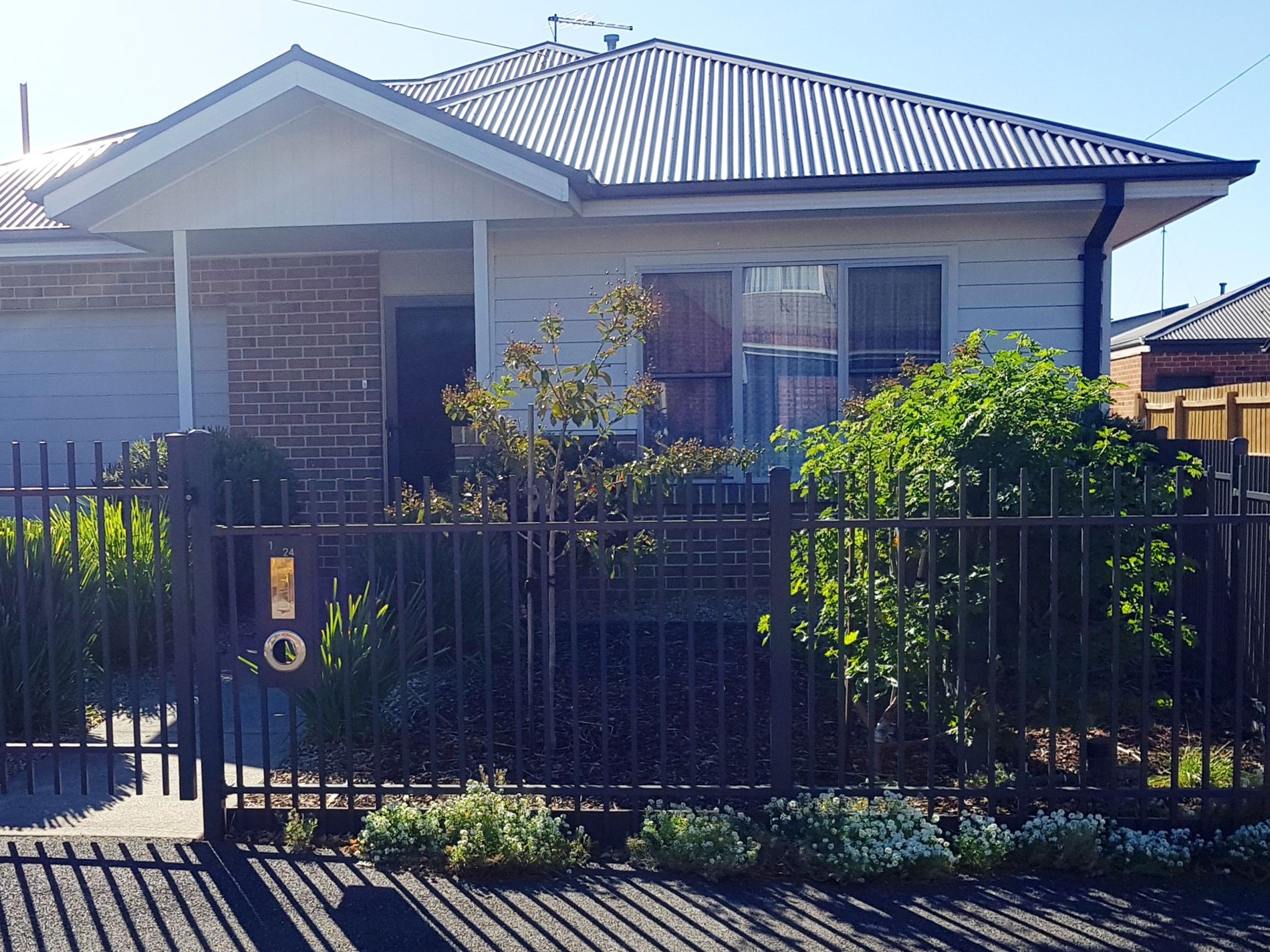 1 / 24 Clarence Street, Geelong West