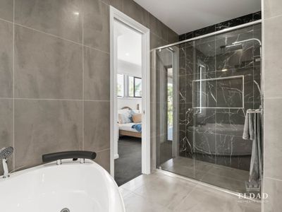 1 Marina Parade, Jacobs Well