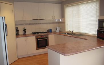 1 Kevin Close, Beaconsfield
