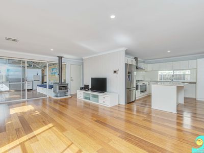 36 Seaside Avenue, Yanchep