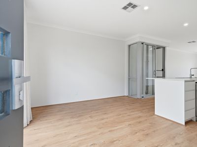 15 Montague Gra, Bushmead