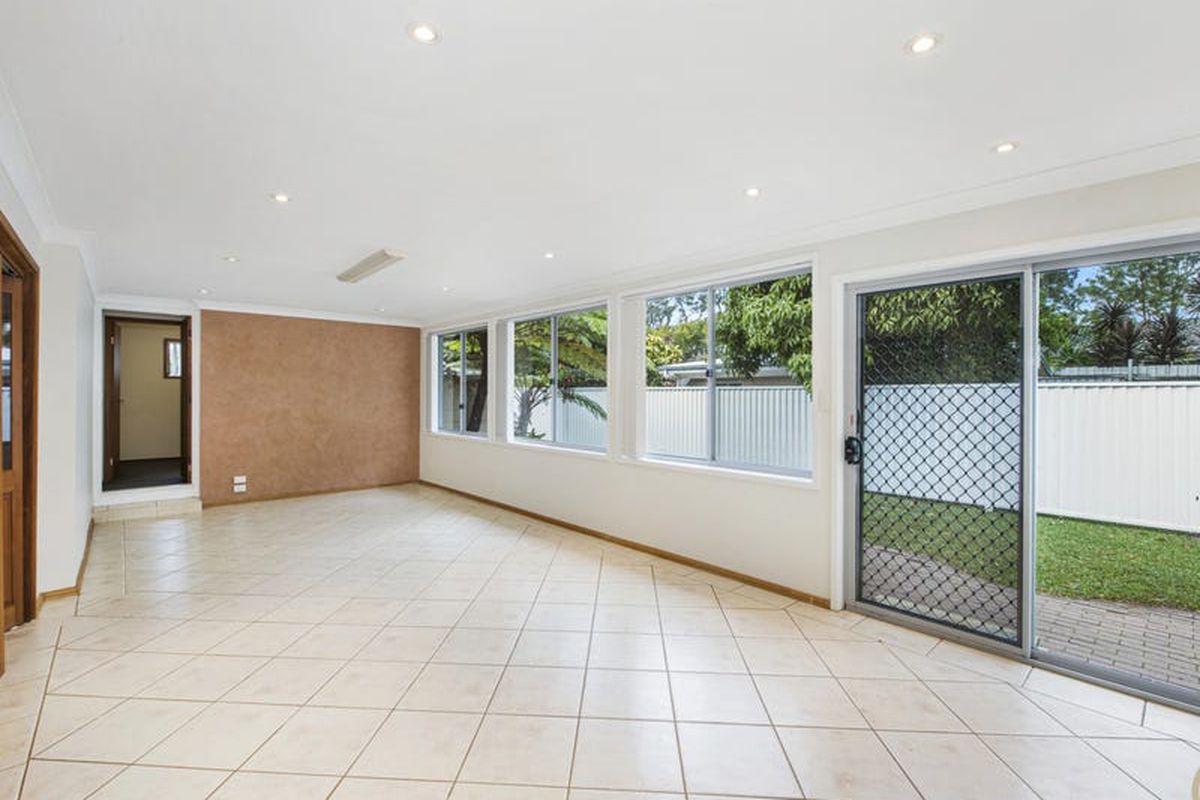24 Renown Street, Wamberal
