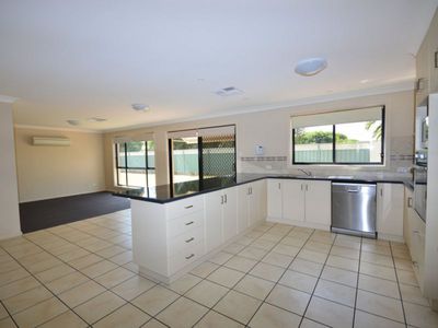 1 St Andrews Drive, Dubbo