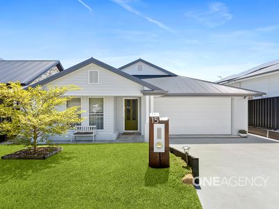 15 Araluen Terrace, Tullimbar
