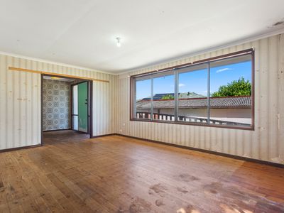 16 Shipton Crescent, Mount Warrigal