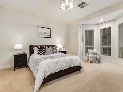 2 Nunyara Crescent, Belair