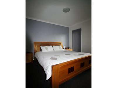 2 / 99 Old Bass Highway, Wynyard