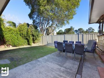 56 The Esplanade, Oak Flats