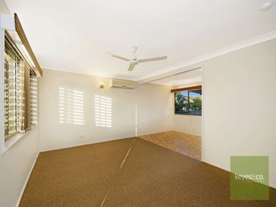54 Bultarra Crescent, Kirwan