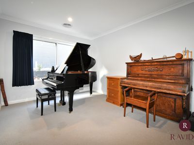 20 GRATTON WAY, Beechworth