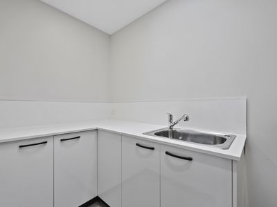 2 / 54 Landsborough Avenue, Newstead