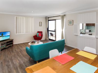 8 / 24 North Street, Forster