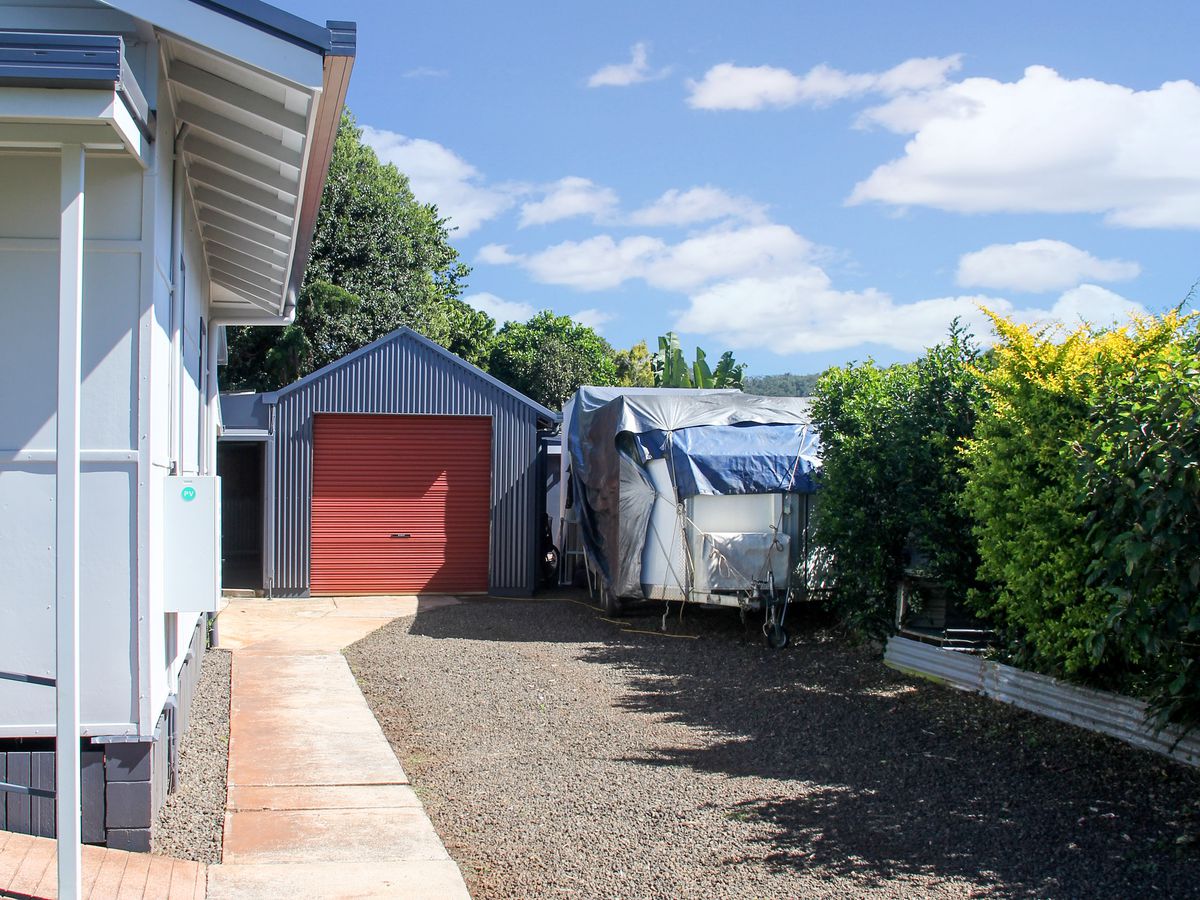 34 Solar Crescent, Atherton