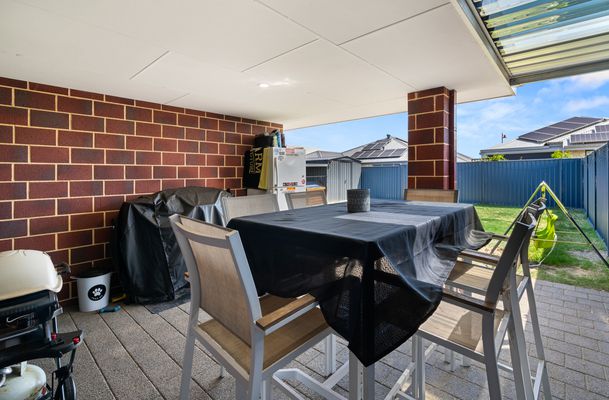 73 Pleasantview Parade, Baldivis