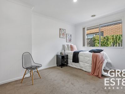 12 Newington drive, Cranbourne East