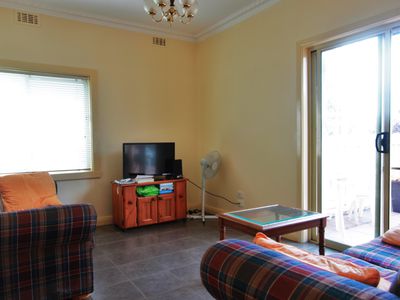 1235 North Road, Oakleigh
