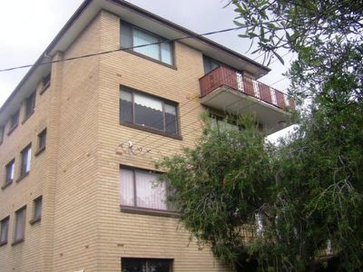 4 / 57-59 Bourke Street, North Wollongong