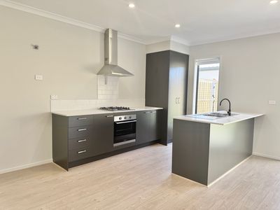 3 Pigment Drive, Mambourin