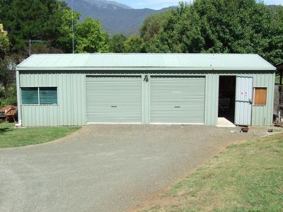 14-16 Young Crescent, Tawonga South