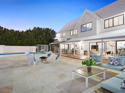 4 Garden Grove, Carrara