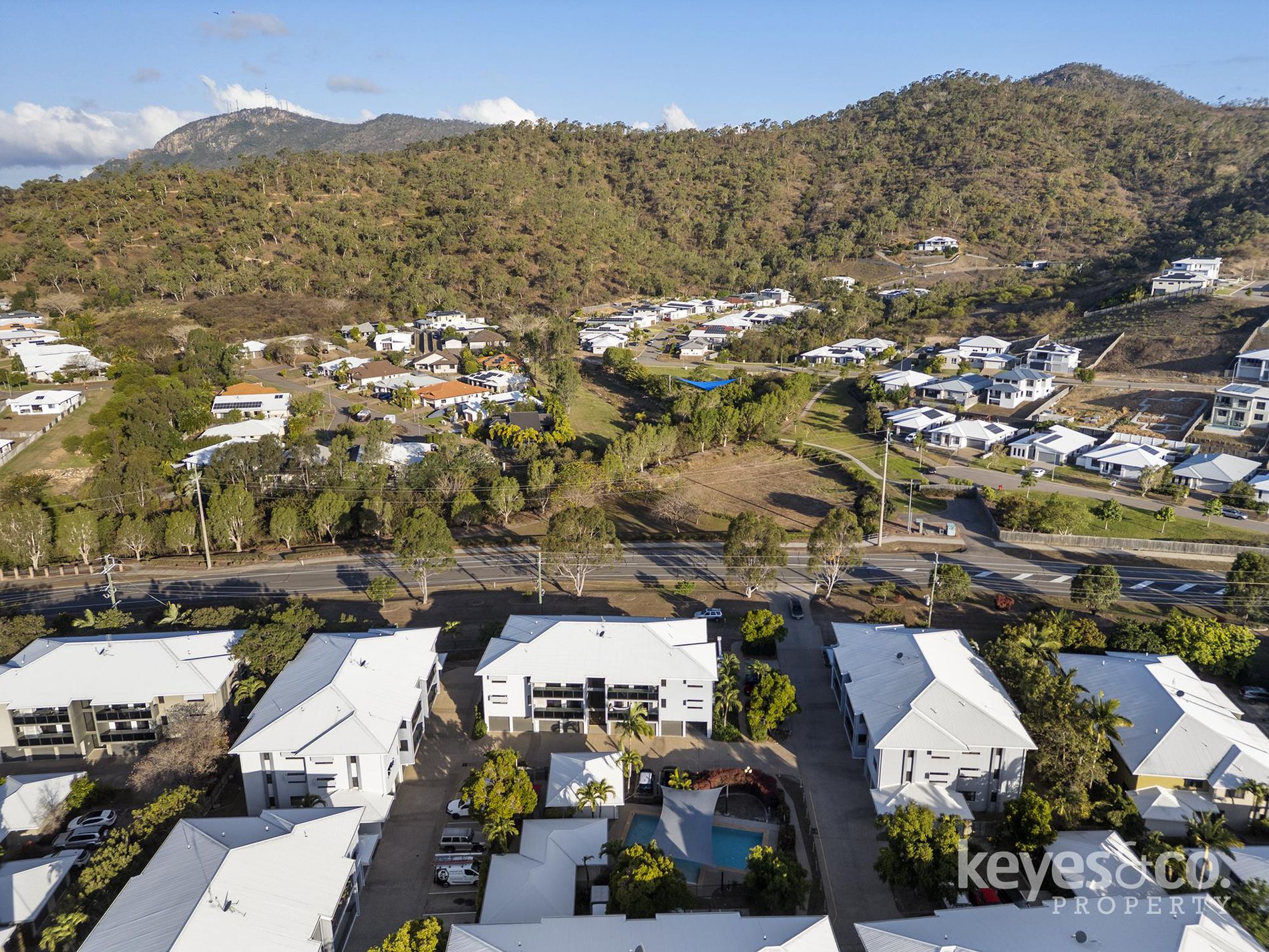 51 / 319 Angus Smith Drive, Douglas