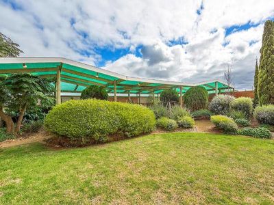 20 Cliffords Road, Werribee South