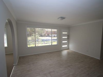 4 Flamingo Avenue, Hawks Nest