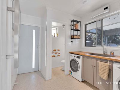 395 Warwick Road, Greenwood