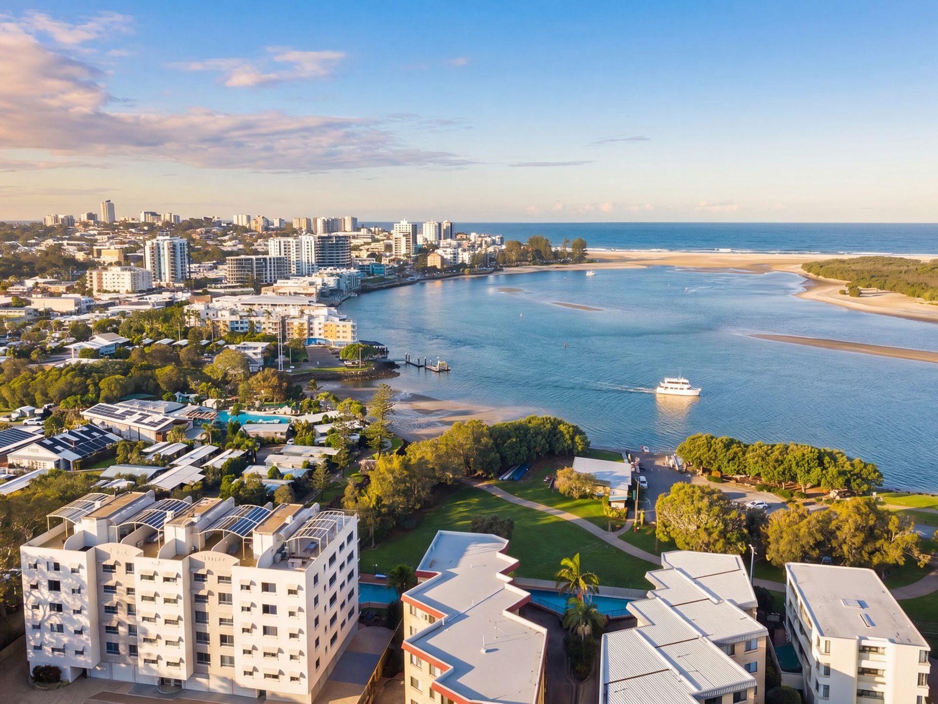 22 / 2 North Street, Golden Beach