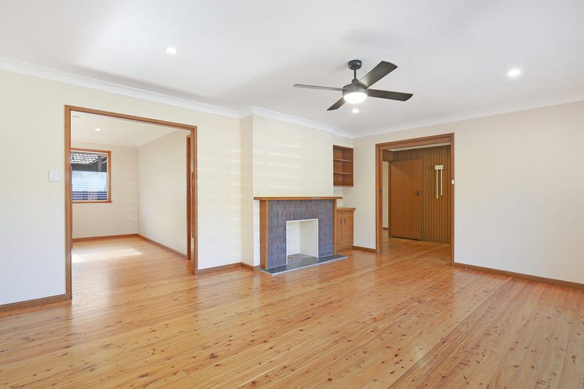 2 Della Close, Narara
