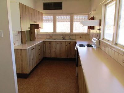4 Lark steet, Longreach