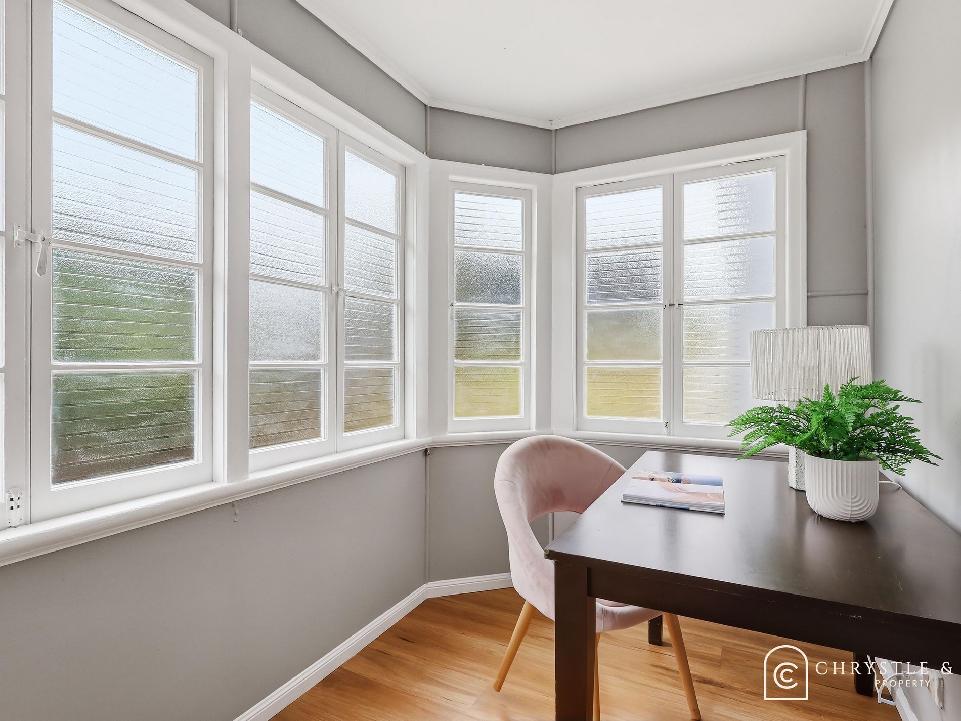 7 Hill End Road, Glenella