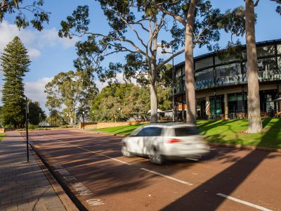 39 / 122 Mounts Bay Road, Perth